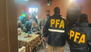 Lo que Méndoza no pudo, lo hizo la PFA: desmantelaron un geriátrico clandestino en Quilmes