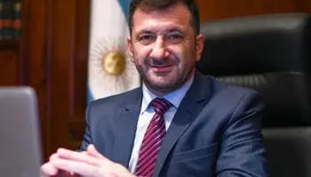 Kueider bajo fuego: estaría acusado de traición y corrupción en el PJ entrerriano