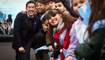 Alumnos de 4to año de las escuelas primarias realizaron la Promesa de Lealtad a la Bandera