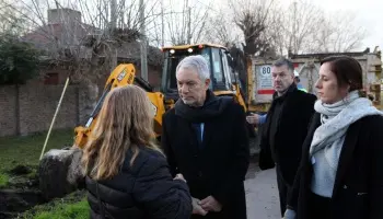 Alak puso en marcha un plan de repavimentación y mejoramiento de calles en los barrios de la ciudad