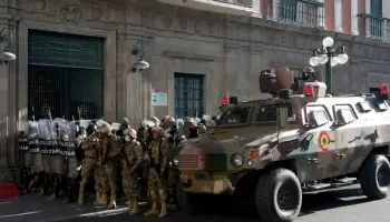 Bolivia: “Hay muchas versiones y entre ellas encontramos la del autogolpe”