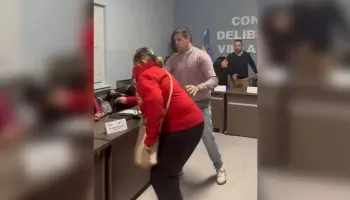 Río Negro: Vecinos agredieron a concejales durante una sesión en Villa Regina 