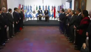 Pacto de Mayo, en julio: Apocalíptico y reptantes