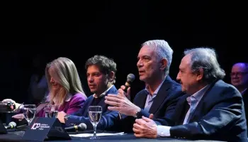 Ante una multitud de jóvenes, Kicillof y Alak abrieron el curso de formación política del ICP