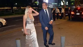 Violencia de género: El recuerdo de Daniel Scioli que divide al gobierno de Milei