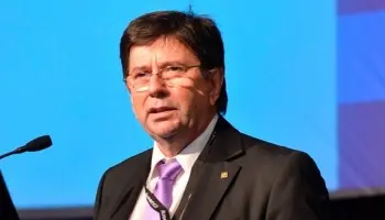 Mario Capello: “Chile vive del cobre y nosotros que tenemos más cantidad que ellos, no lo aprovechamos”