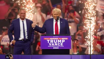 Kennedy Jr. y Trump: Una alianza que redefine la carrera presidencial de 2024