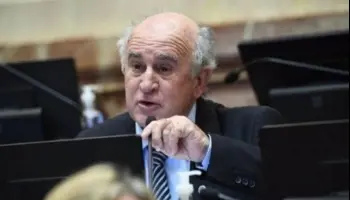 Oscar Parrilli: “La vuelta de los fondos reservados a la SIDE abre la puerta al espionaje político”
