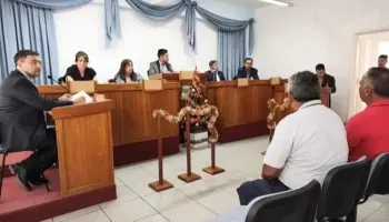 Chubut: En Sarmeinto la oposición exige transparencia