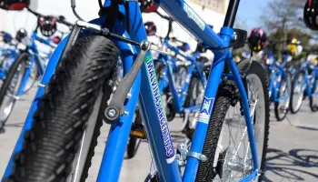 2.500 estudiantes secundarios de Malvinas Argentinas ya recibieron su bicicleta