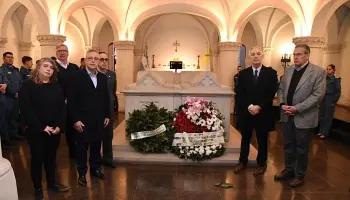 La Plata: Alak encabezó un homenaje a Dardo Rocha a 103 años de su fallecimiento