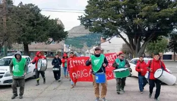 Protestas y movilización en Chubut: reclaman paritarias en la Secretaría de Bosques y el SPMF