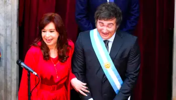 La alianza entre kirchos y libertarios avanza viento en popa