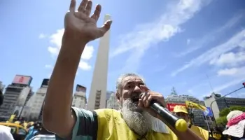 Raúl Castells: “El Congreso se ha convertido en un prostíbulo a través de sobornos”