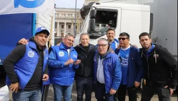 Fernando Gray participó de la movilización al Congreso tras el veto a la ley de movilidad jubilatoria