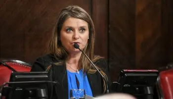 Nerina Neumann: “El docente está expuesto a situaciones de violencia que van más allá del aula”