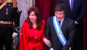 La política se resquebraja y pierden todos