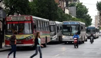 Aumento del pasaje en San Miguel de Tucumán: Malestar de usuarios y promesas de mejora en el servicio