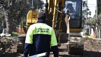Leo Nardini inició una nueva obra de pavimentación en Malvinas Argentinas