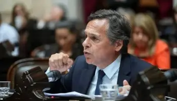 Diego Giuliano: “El gobierno está decidido a privatizar Aerolíneas Argentinas a cualquier costo”