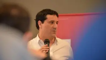 En la interna bonaerense, esconden la boleta de Abad por considerarlo un quemo