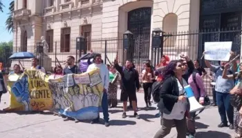 Paro de 24 horas en Jujuy: La Adep rechaza el aumento salarial del 4%