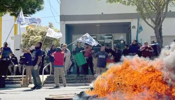 Crisis en La Pampa: despidos en el municipio desatan paro total indefinido