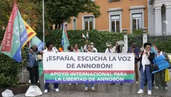 Con el apoyo de la comunidad catalana, Annobón volvió a movilizarse pidiendo la intervención española