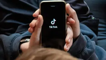 “TikTok genera adicción en los jóvenes y abusa de la recopilación de datos”