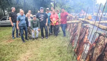 Misiones: El gobernador celebró las fiestas que se realizan en la provincia