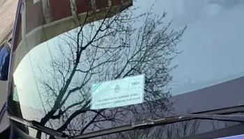 De quién es el Alfa Romeo identificado con la UBA que participó de las marchas universitarias