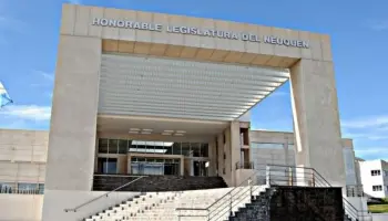 Diputados neuquinos presentan proyecto para eliminar tasas administrativas provinciales