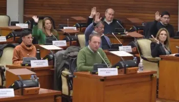 Jujuy: Debate y tensión por el aumento de 2 puntos al salario estatal