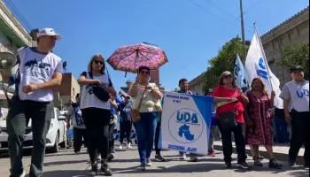 Jujuy: Docentes continúan en paro y movilizan por la falta de paritarias