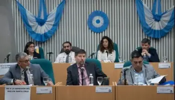 Santa Cruz: Irregularidades en la compra de leche para el programa "Crecer con sabor"