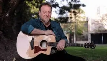 Pájaro Rickard: "A veces los temas menos esperados terminan siendo los favoritos del público"