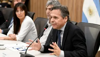 Diego Giuliano: "La Argentina es un país muy grande y necesita una aerolínea de bandera"