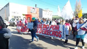 Nuevo conflicto docente en Santa Cruz: ADOSAC confirma paro de 72 horas tras una fallida audiencia