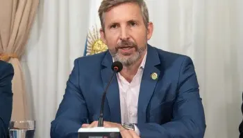 Entre Ríos: Frigerio anuncia fin de los "contratos basura" y establece ingreso al Estado provincial