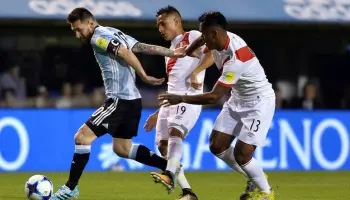 Perú y La Bombonera: Las maldiciones que la Scaloneta buscará conjurar