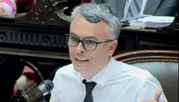 Esteban Paulón: "El Gordo Dan está llamando a la gente a armarse para defender a Javier Milei"
