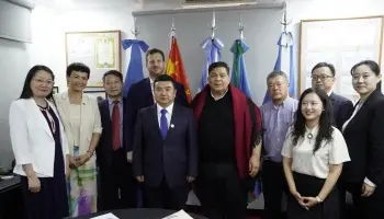 José C. Paz refuerza lazos educativos con China: Mario Ishii recibió a autoridades de la Universidad