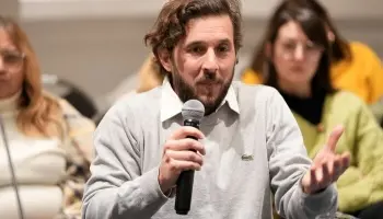 Niños adictos a las pantallas: "Los padres deben ser conscientes de las consecuencias y dar el ejemplo"