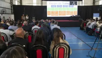 Audiencia pública sobre el proyecto de GNL en Río Negro: Un debate democrático con más de 100 oradores