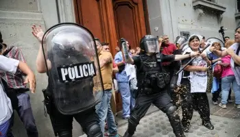Enfermería en lucha: "No somos reconocidas profesionalmente, pero sí reprimidas”