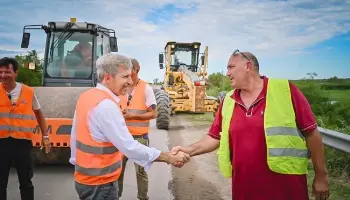Entre Ríos: Frigerio inauguró una escuela integral y recorrió obras en el departamento Islas del Ibicuy