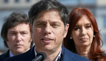 ¿El desdoblamiento de las elecciones favorece a Axel Kicillof?