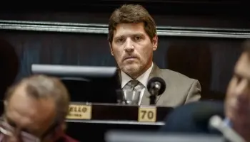 LLA quiere eliminar restricciones en la venta de alcohol: "Las disposiciones son soviéticas"