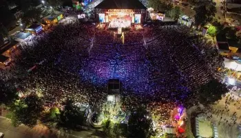 Corrientes: Valdés y una noche vibrante en la sexta luna chamamecera
