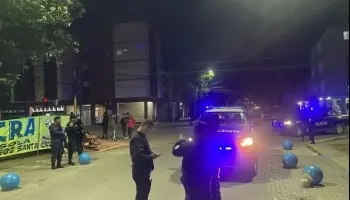 Santa Cruz: Desalojan el acampe de la UOCRA en la Casa de Gobierno